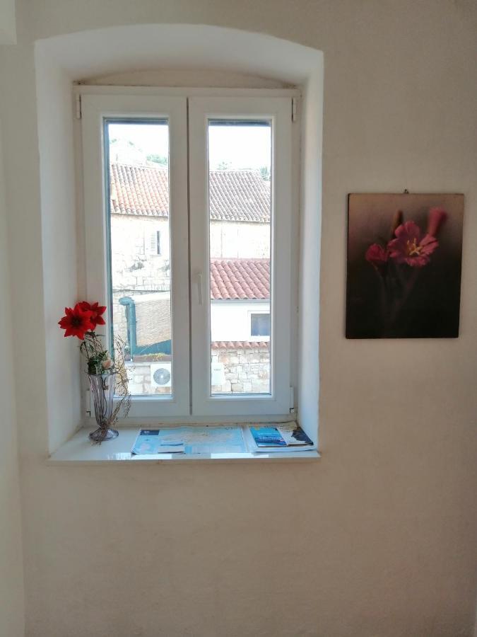 Vila Rosa Vis Zewnętrze zdjęcie